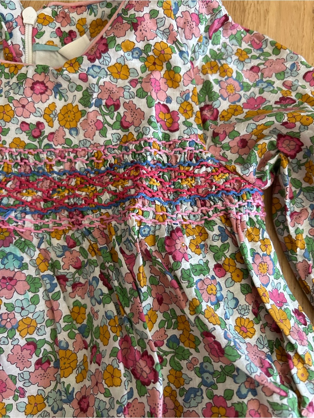 Mini boden smocked floral embroidered dress 4-5y lined pockets - Picture 7 of 10